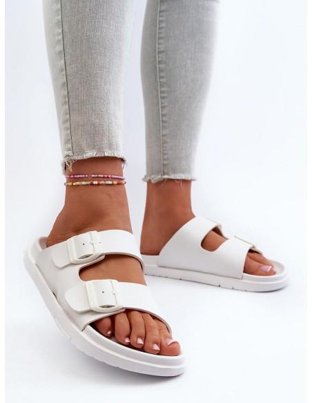 Clacquettes model 197415 Step in style